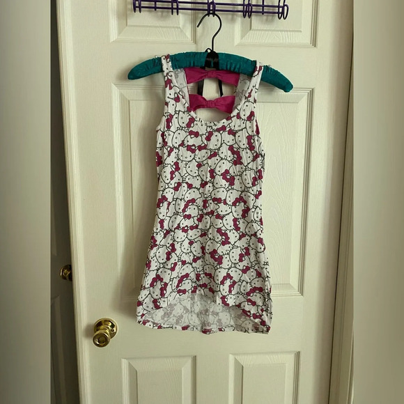 Hello Kitty Other - Sanrio Hello Kitty nightgown with bows on the back